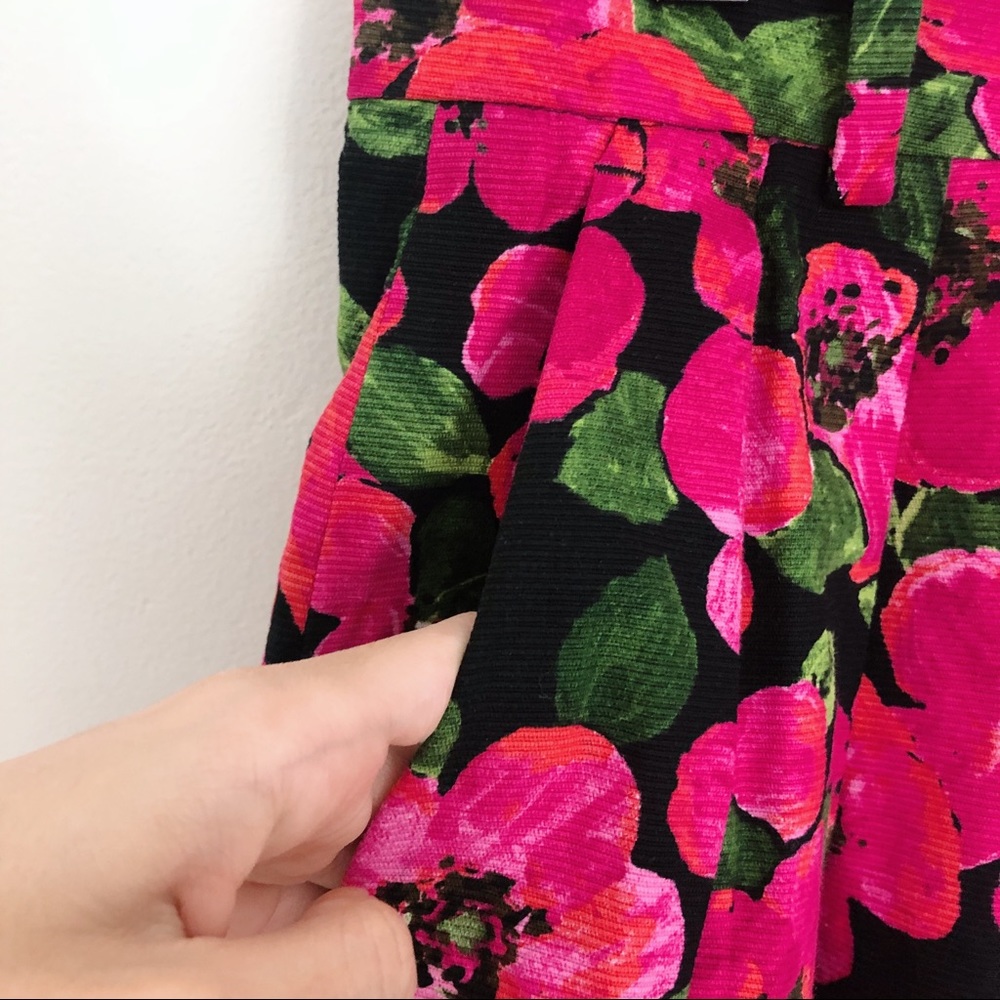SOLD Zara Pink Floral High Waisted Bermuda Shorts - Picture 5 of 9